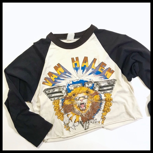 Vintage Tops - **VINTAGE** 1982 VAN HALEN T-SHIRT! 🙌🏻👌🏻🤘🏻